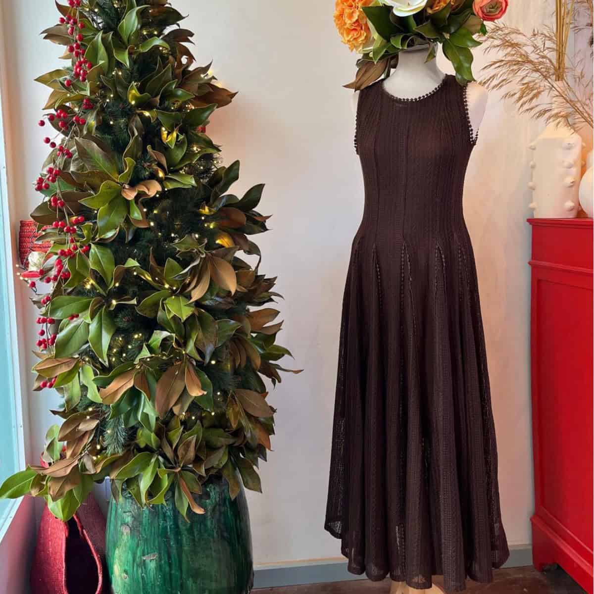 Vestido Marrón Sin Mangas